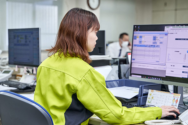 営業課(2021年入社)
